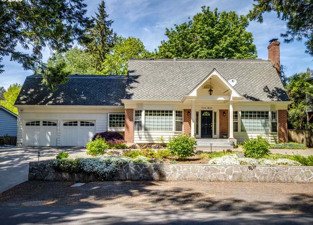 Property at 7055 SW Canyon Dr, Portland, OR 97225, 4 beds, 3 baths