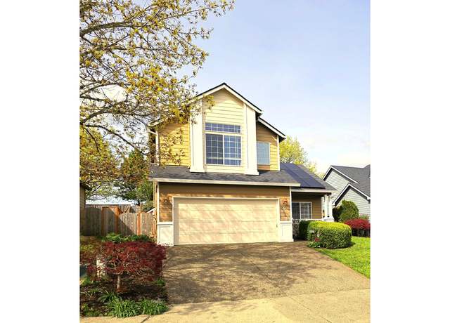 Property at 8863 SW Waverly Dr, Portland, OR 97224, 3 beds, 2.5 baths