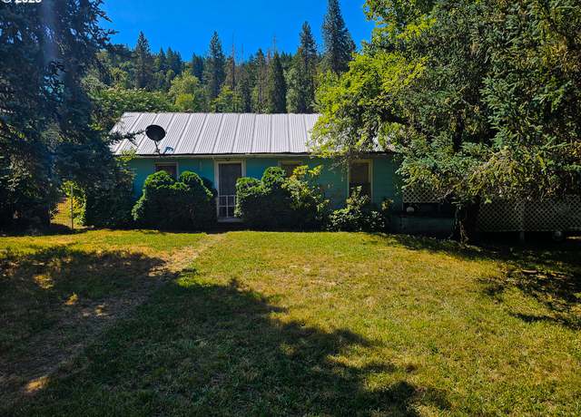 Photo of 1805 Shoestring Rd, Riddle, OR 97469