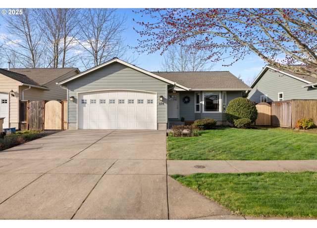 Property at 694 Trinity St, Albany, OR 97322, 3 beds, 2 baths