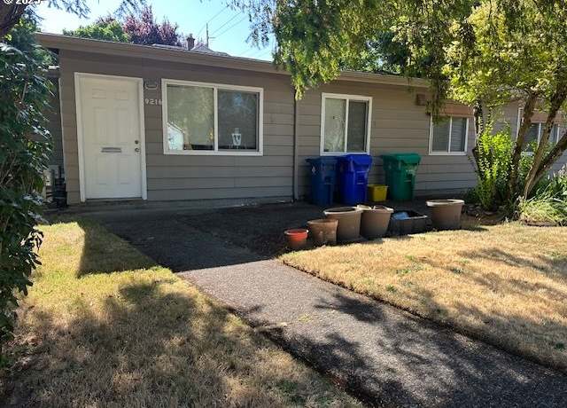 Property at 9212 N Saint Louis Ave, Portland, OR 97203, 6 beds, 3 baths