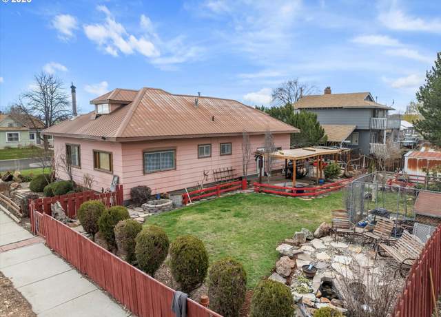Property at 3095 B St, Baker City, OR 97814, 3 beds, 1 bath