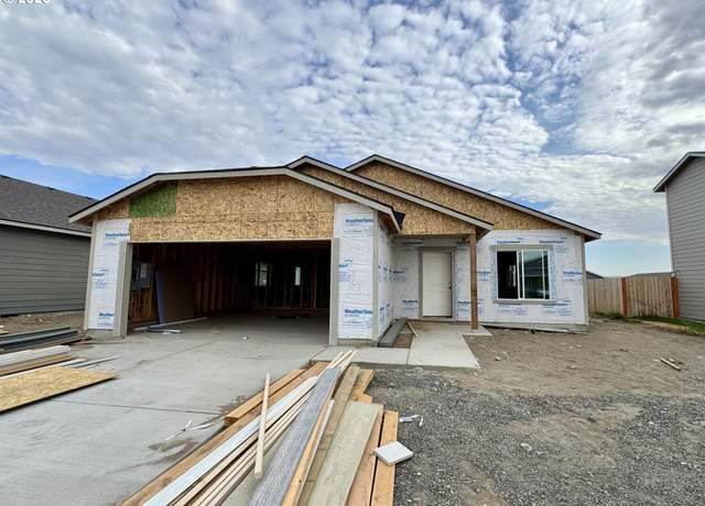 Property at 483 Arthur St, Umatilla, OR 97882, 4 beds, 2 baths
