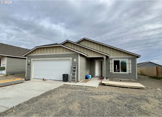 Property at 483 Arthur St, Umatilla, OR 97882, 4 beds, 2 baths