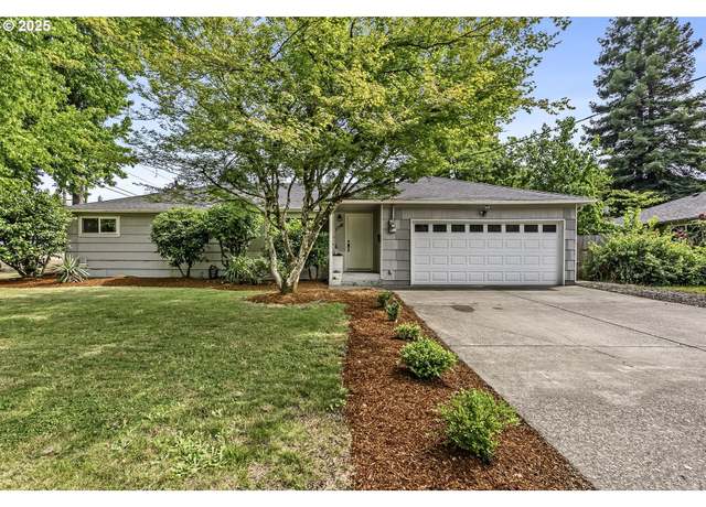 Property at 1388 Hillendale Dr, Salem, OR 97302, 3 beds, 2 baths