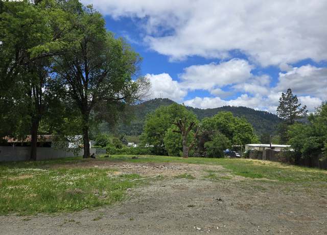 Property at 1107 Cornutt St, Myrtle Creek, OR 97457