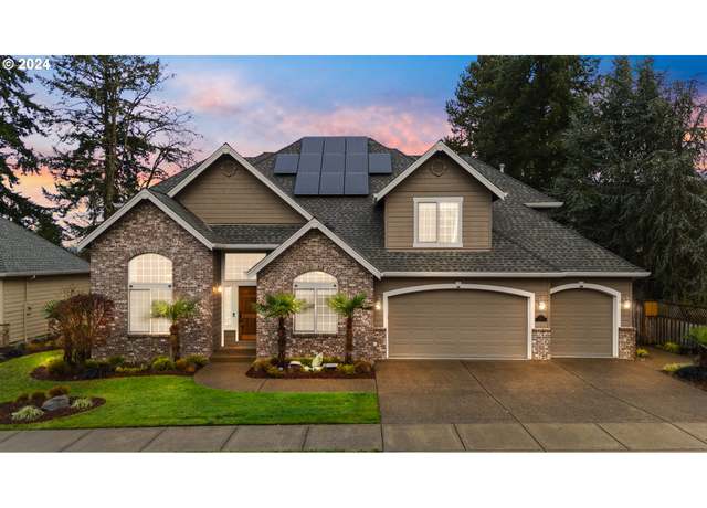 Property at 895 NE Addison Ct, Hillsboro, OR 97124, 5 beds, 2.5 baths