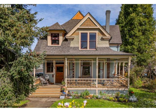 Property at 863 NE Ainsworth St, Portland, OR 97211, 5 beds, 2.5 baths