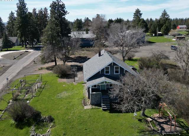 Property at 805 N Columbus Ave, Goldendale, WA 98620, 4 beds, 2 baths
