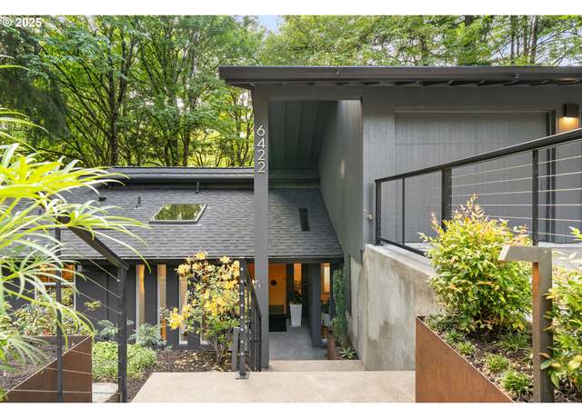 Property at 6422 SW Burlingame Pl, Portland, OR 97239, 5 beds, 3 baths