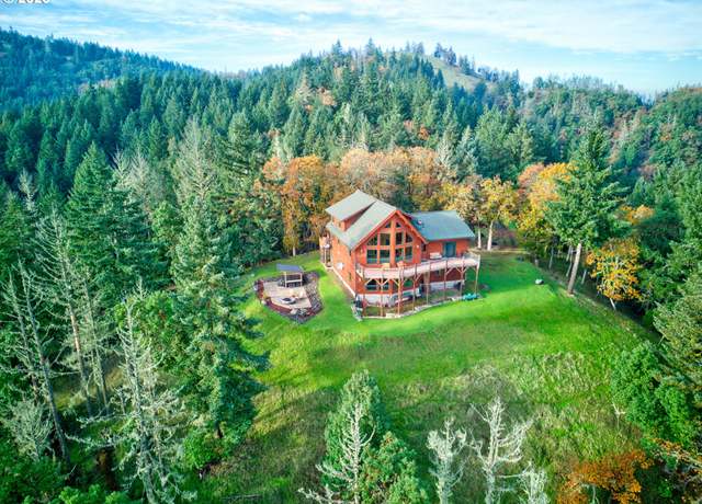 Property at 1435 Wilbur Rd, Roseburg, OR 97471, 4 beds, 4 baths