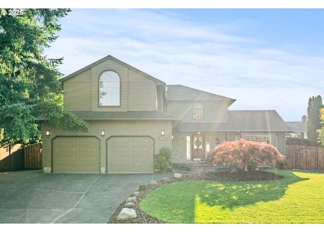 Property at 714 NW 4th Ave, Battle Ground, WA 98604, 3 beds, 2.5 baths