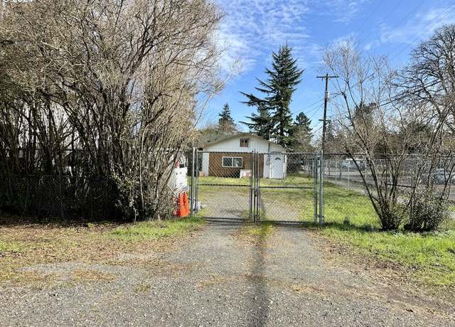 Property at 5826 SE 103rd Ave, Portland, OR 97266