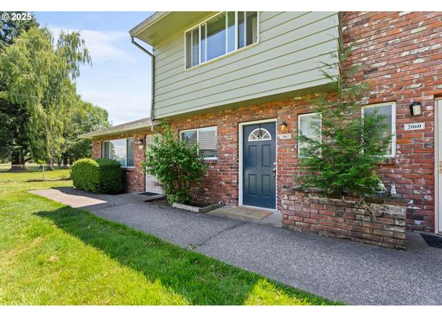 Property at 2062 NE Hogan Dr, Gresham, OR 97030, 3 beds, 1.5 baths