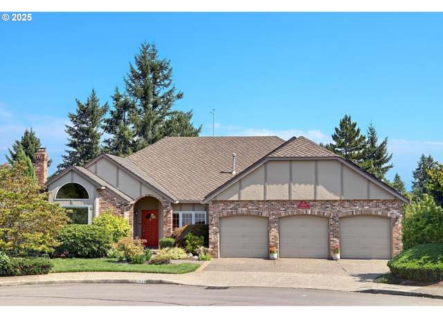 Property at 2024 Conestoga Ln, West Linn, OR 97068, 3 beds, 2 baths