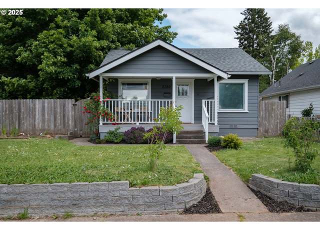 Property at 2320 5th St NE, Salem, OR 97301, 2 beds, 1 bath