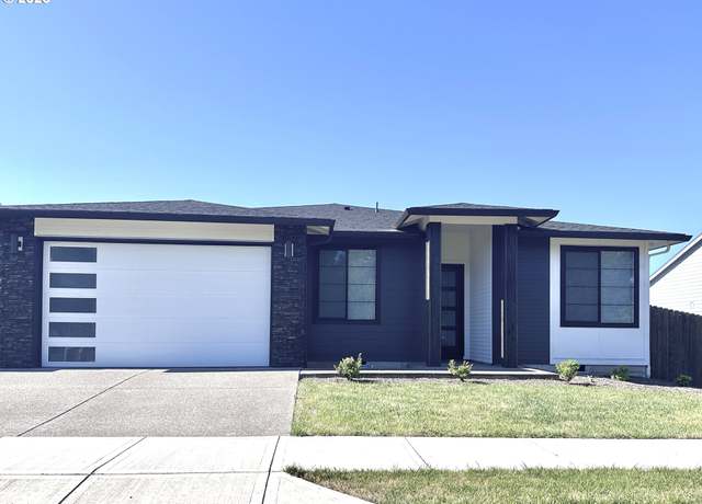 Property at 2225 NE 82nd St, Vancouver, WA 98665, 3 beds, 2 baths