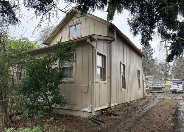 Property at 6329 SE 86th Ave, Portland, OR 97266, 3 beds, 1 bath
