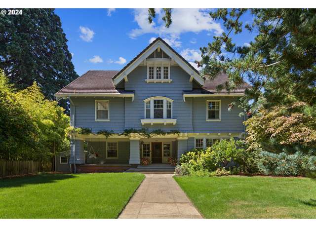 Property at 5900 SE Salmon St, Portland, OR 97215, 5 beds, 4 baths