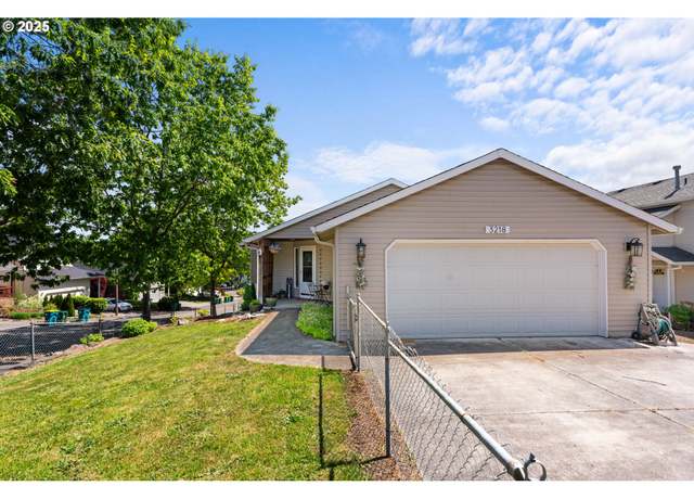 Property at 3218 SW Corbeth Ln, Troutdale, OR 97060, 3 beds, 2 baths