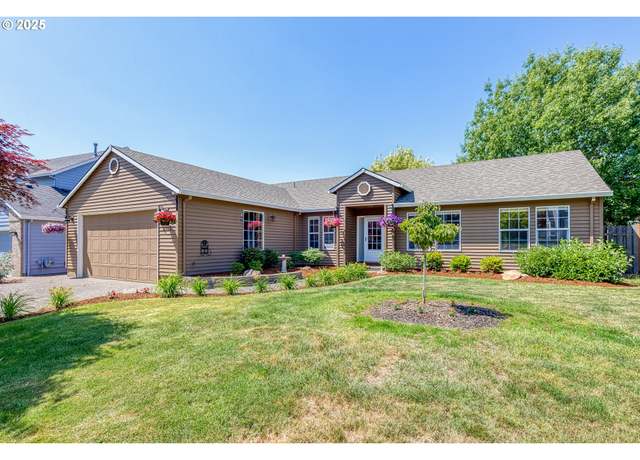 Property at 15965 SW Bowmen Ln, Sherwood, OR 97140, 4 beds, 2 baths