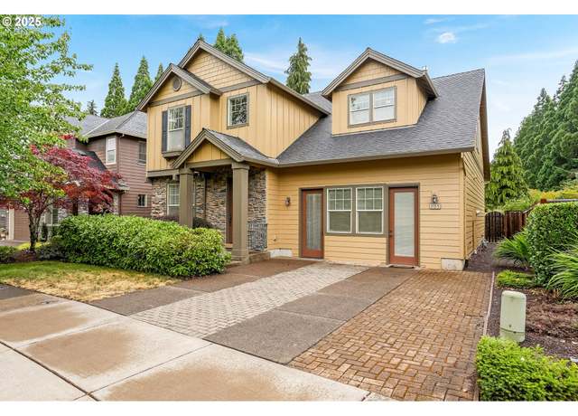 Property at 885 North Pointe Dr, Albany, OR 97321, 3 beds, 2.5 baths