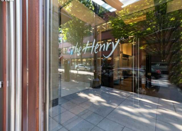 Property at 1025 NW Couch St #1415, Portland, OR 97209, 2 beds, 2.5 baths