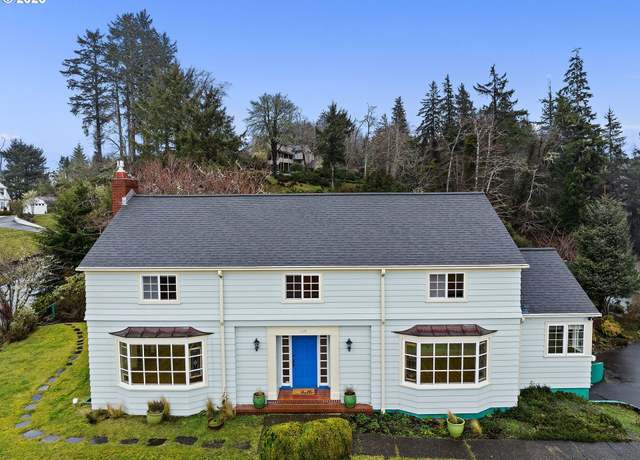 Property at 1320 15th St, Astoria, OR 97103, 5 beds, 3 baths