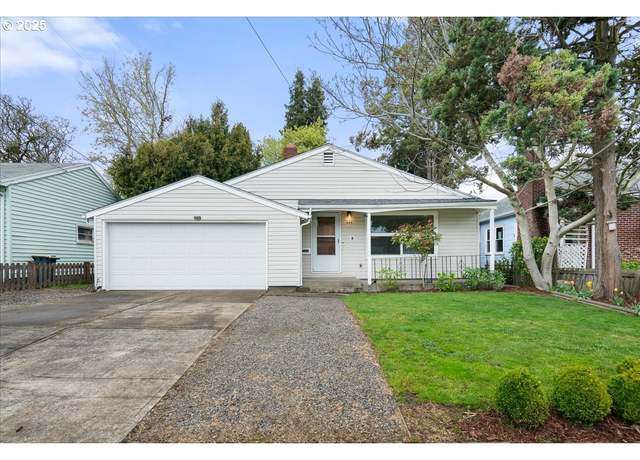 Property at 445 NE Mission St, Salem, OR 97301, 3 beds, 2 baths