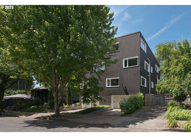 Property at 3745 NE Mallory Ave, Portland, OR 97212, 4 beds, 2.5 baths