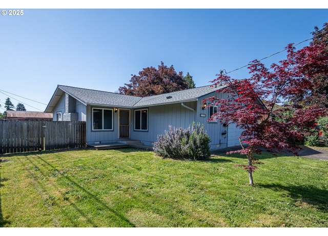 Property at 1340 Kelly Blvd, Springfield, OR 97477, 3 beds, 2 baths