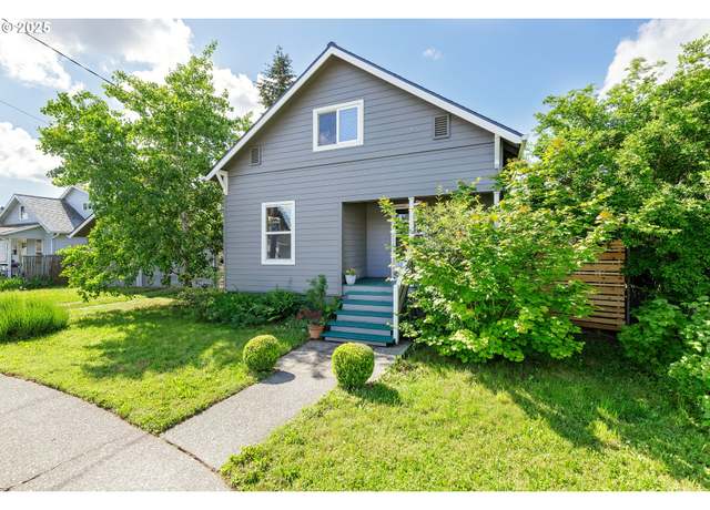 Property at 9620 SE Ellis St, Portland, OR 97266, 3 beds, 2 baths