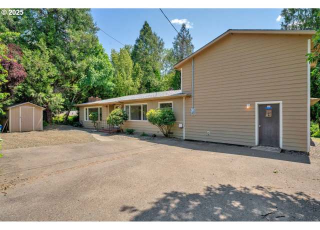 Property at 1541 Buckhorn Rd, Roseburg, OR 97470, 2 beds, 1 bath