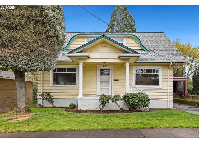 Property at 3925 SE Franklin St, Portland, OR 97202, 3 beds, 1 bath