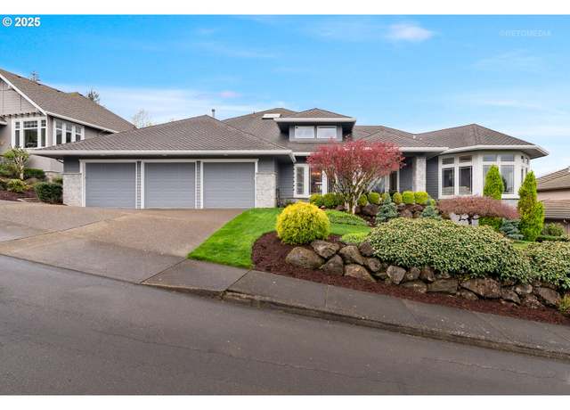 Property at 10320 SE Quailridge Dr, Happy Valley, OR 97086, 4 beds, 3.5 baths