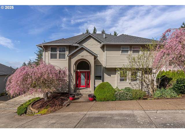 Property at 9645 SE Westview Ct, Happy Valley, OR 97086, 4 beds, 2.5 baths