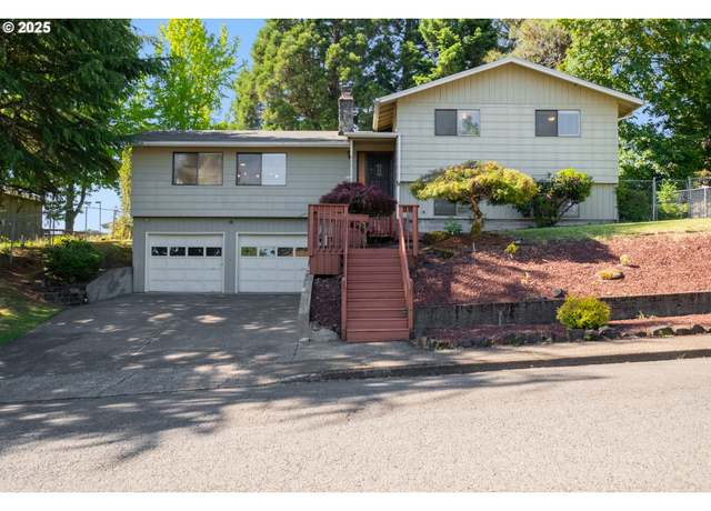Property at 1221 SW Maple St, Dallas, OR 97338, 5 beds, 2.5 baths
