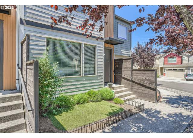 Property at 187 N 44th Pl, Ridgefield, WA 98642, 3 beds, 2.5 baths