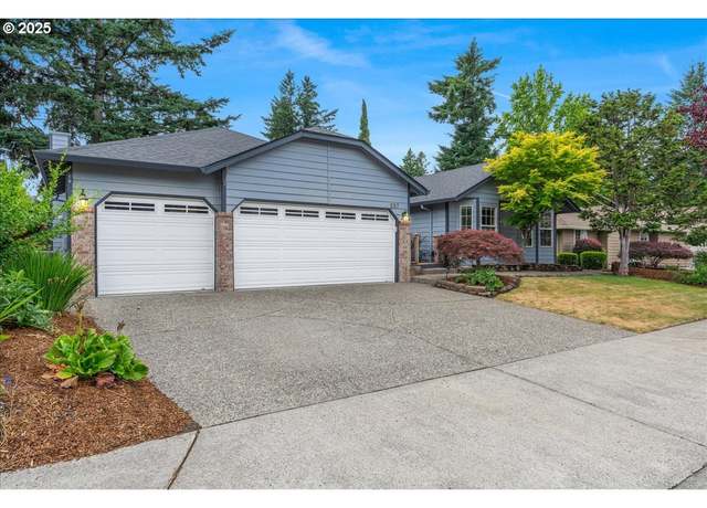Property at 257 SW Nancy Cir, Gresham, OR 97030, 3 beds, 2.5 baths