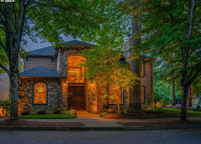 Property at 6444 SW Santa Monica Ct, Portland, OR 97221, 4 beds, 3.5 baths