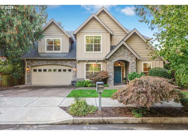 Property at 8311 SW 42nd Ave, Portland, OR 97219, 4 beds, 2.5 baths