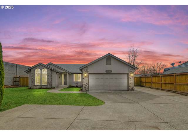 Property at 1587 Manchester Dr, Eugene, OR 97401, 3 beds, 2 baths
