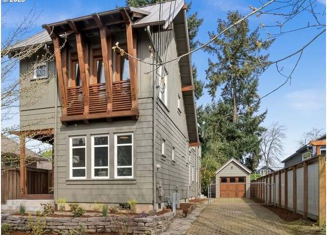 Property at 8316 SE 7th Ave, Portland, OR 97202, 4 beds, 2.5 baths