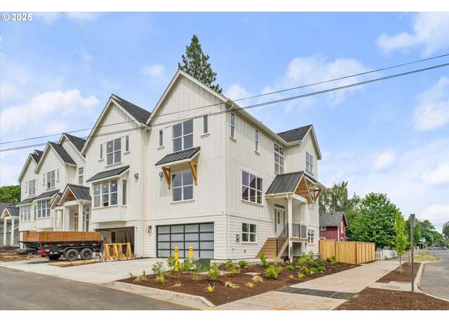 Property at 349 SE Walnut St, Hillsboro, OR 97123, 4 beds, 3.5 baths