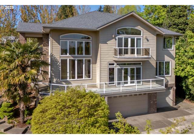 Property at 4305 SE 159th Ct, Vancouver, WA 98683, 5 beds, 3.5 baths