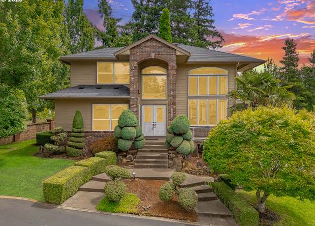 Property at 4305 SE 159th Ct, Vancouver, WA 98683, 5 beds, 3.5 baths