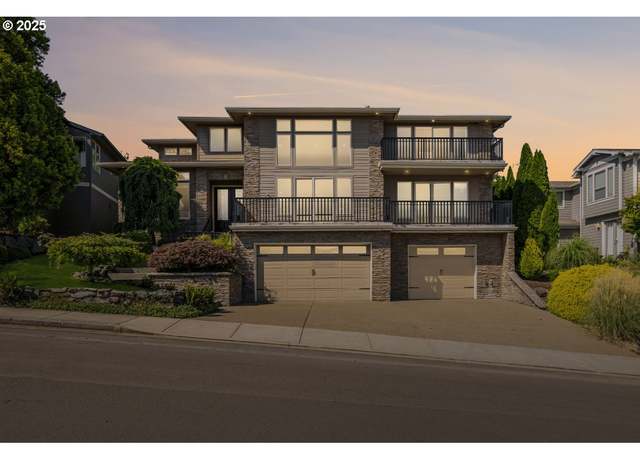 Property at 173 W Y St, Washougal, WA 98671, 3 beds, 2.5 baths