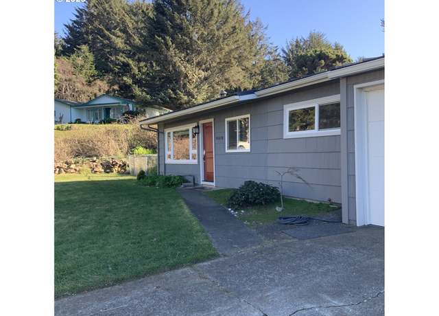 Property at 94058 Iris St, Gold Beach, OR 97444, 3 beds, 1 bath