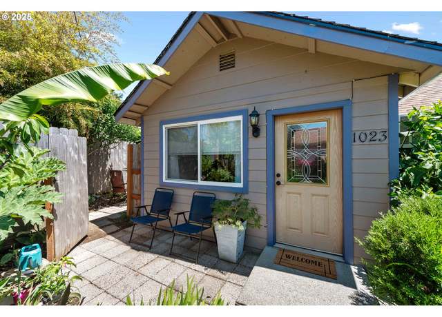 Property at 1023 18th St, Myrtle Point, OR 97458, 2 beds, 1 bath