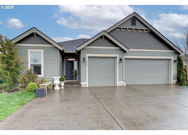 Property at 1006 NE 11th Cir, Battle Ground, WA 98604, 4 beds, 2.5 baths